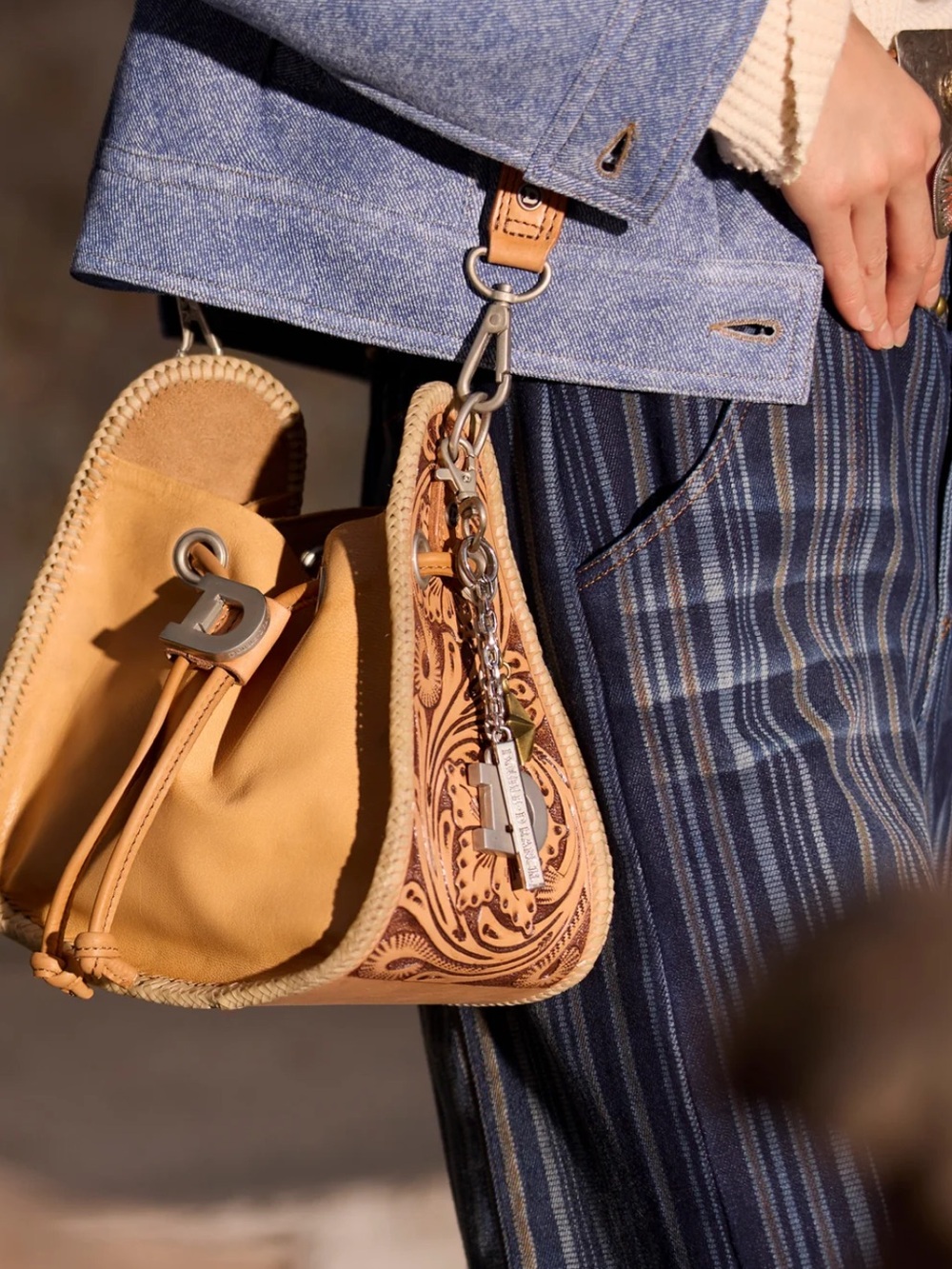 Double D Ranch Stirrup Crossbody with Dust Bag - Picture 14 of 16